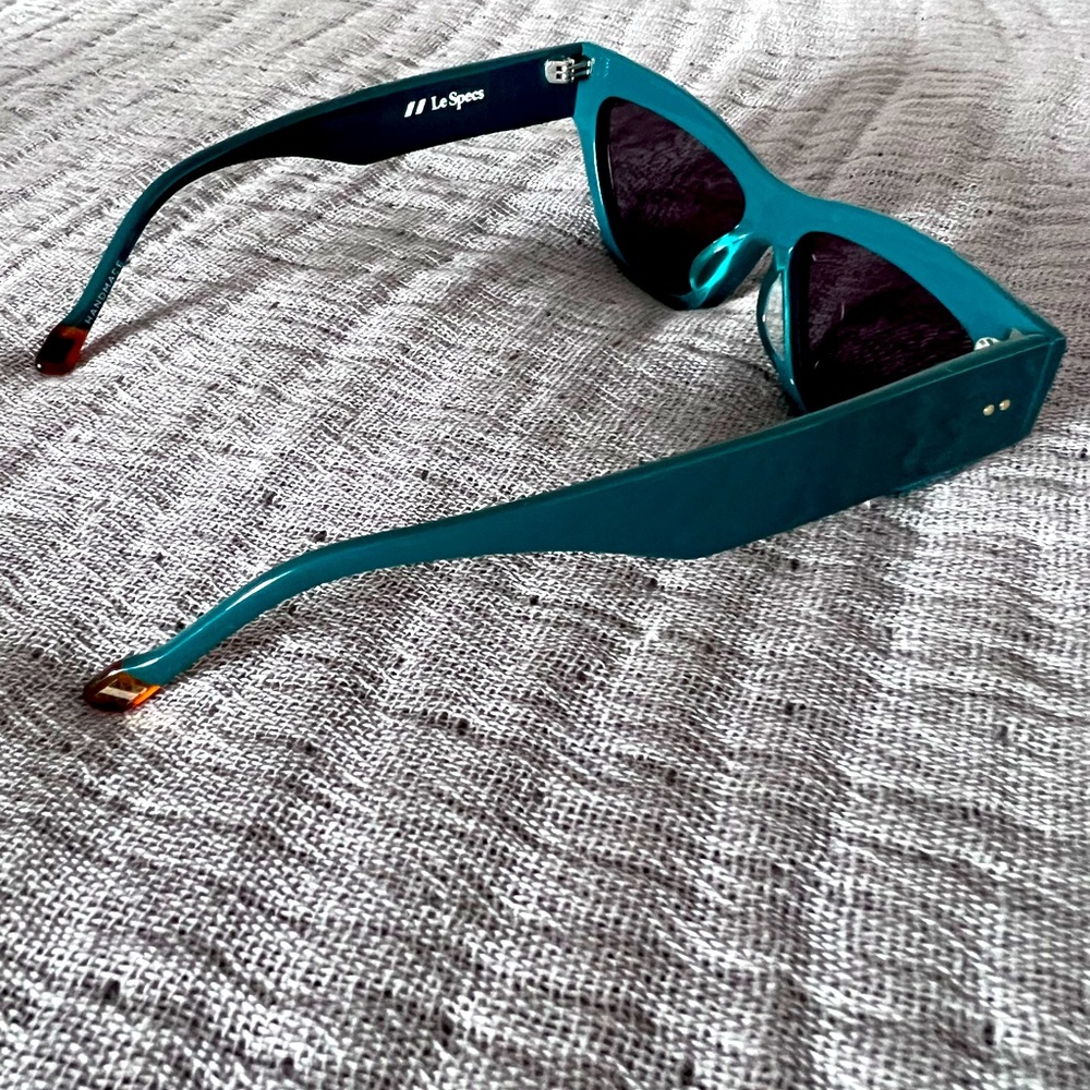 Le Specs turquoise cat eye shades